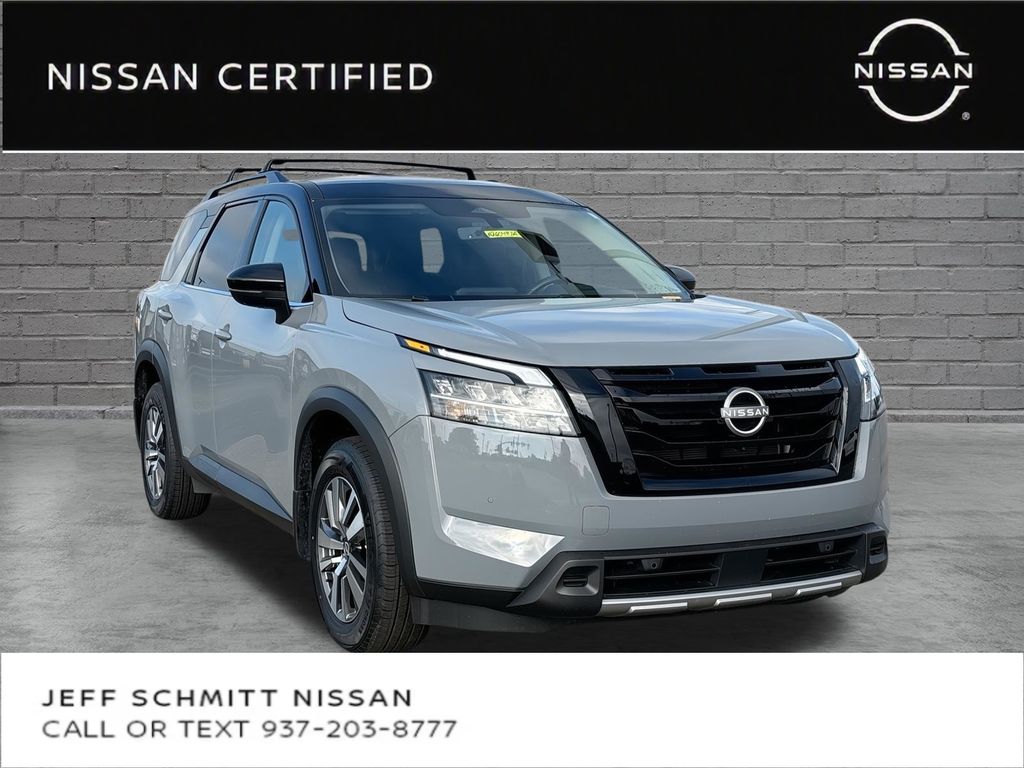 2024 Nissan Pathfinder Gris (Solid Gray/Super Black) SUV/Crossover Tracción en las cuatro ruedas 9 velocidades Automática