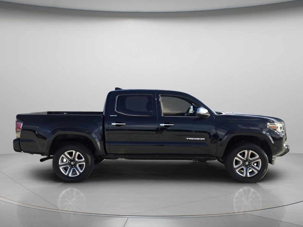 2018 Toyota Tacoma - $21,598
