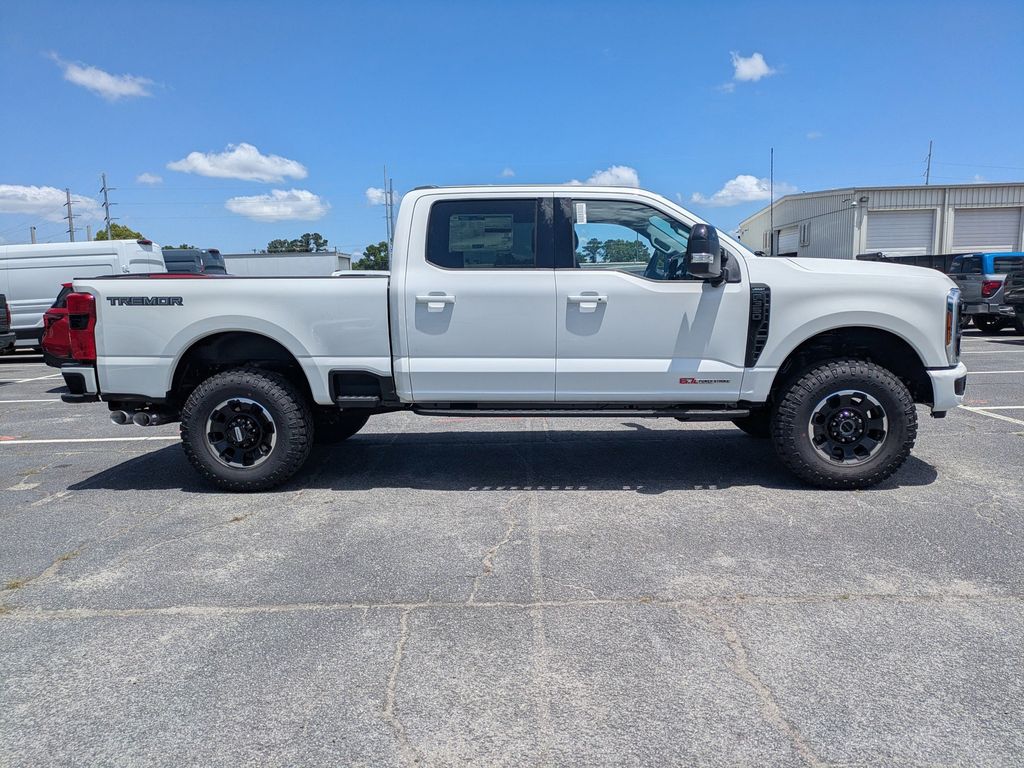 2026 Ford F-350 Super Duty LARIAT