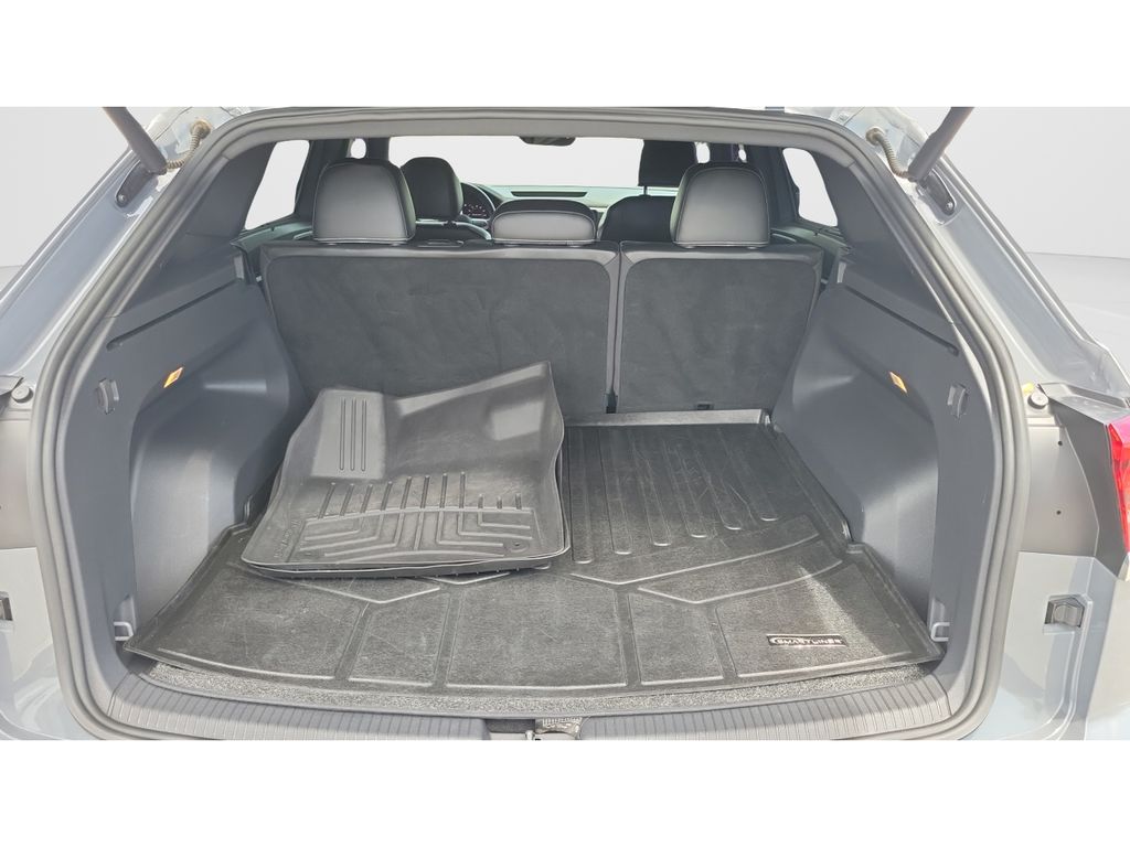Used 2022 Silver Volkswagen 3.6L V6 SEL Premium R-Line image 12