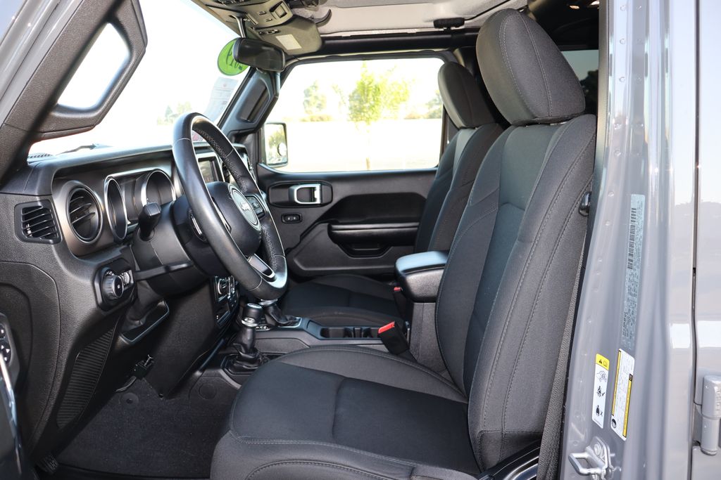 2019 Jeep Wrangler Unlimited Sport S 24