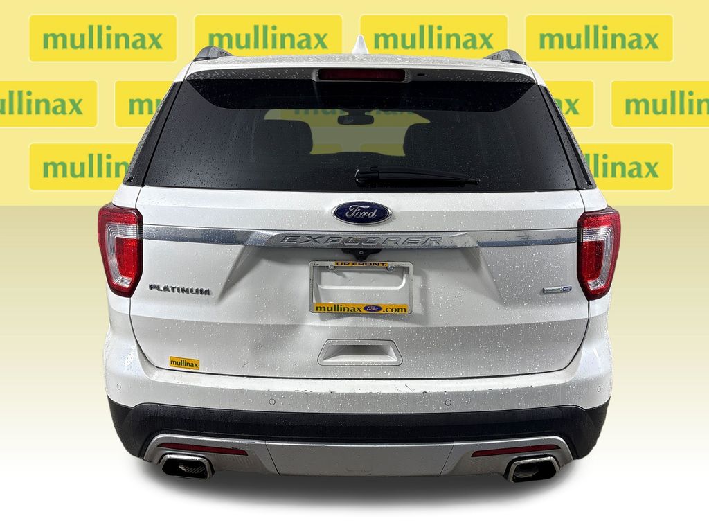 Used 2016 White Ford Platinum image 9