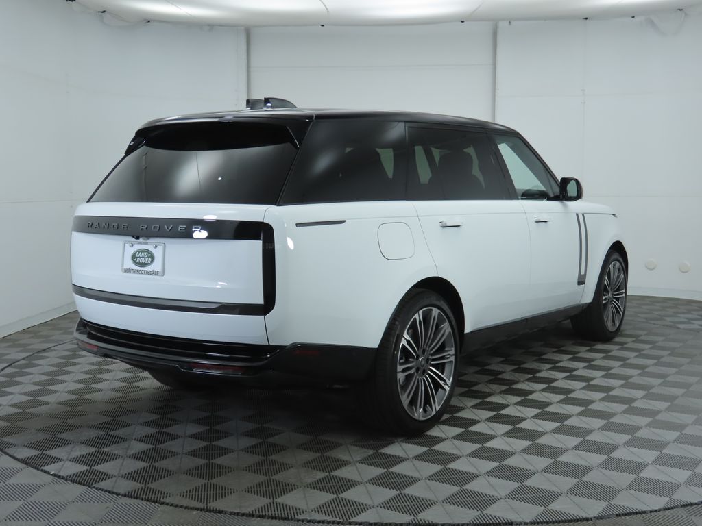 2025 Land Rover Range Rover SE 5