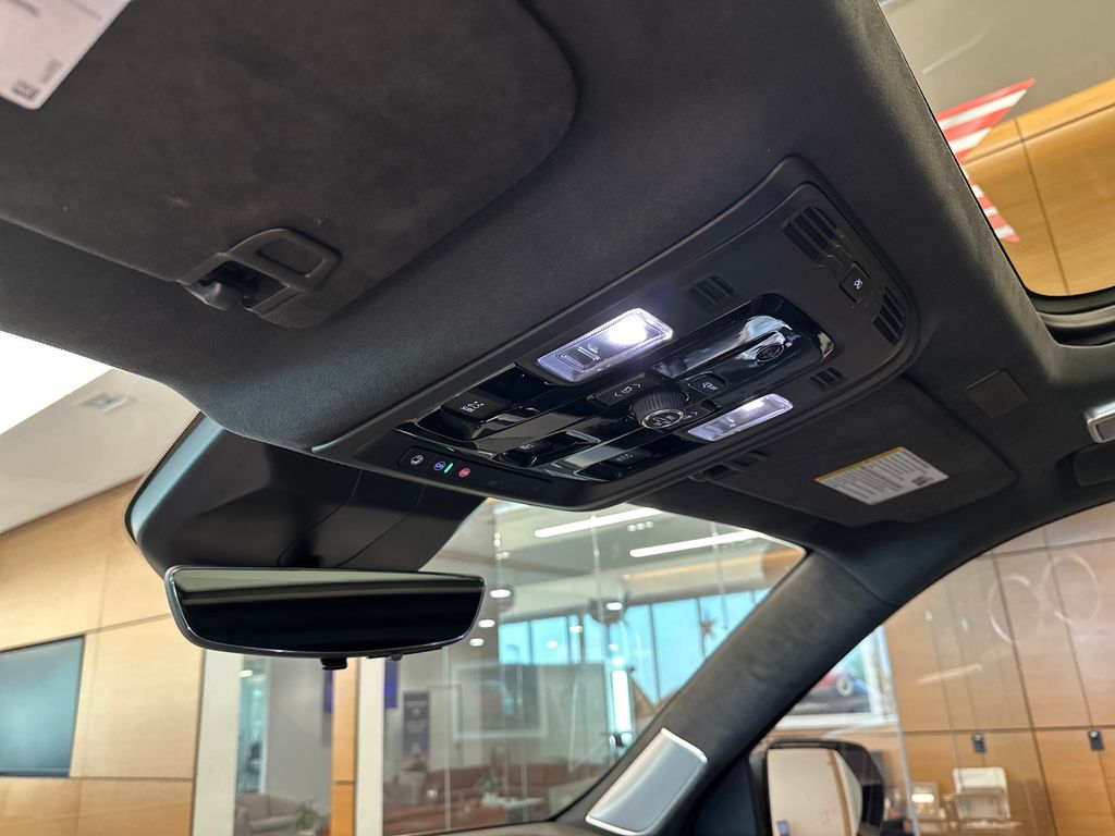 Used Car 2025 Cadillac Escalade  V-series For Sale Under $200,000 In Austin, Texas