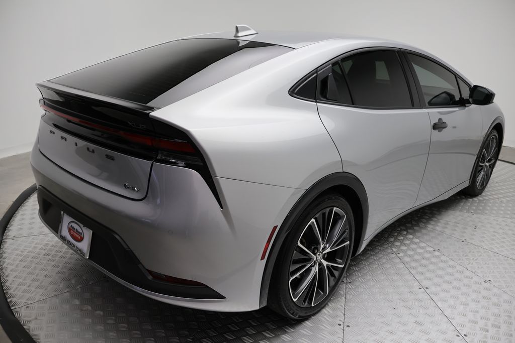 Thumbnail: 2024 Toyota Prius - 8