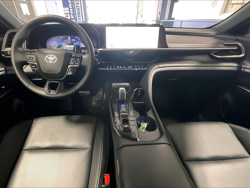 2026 Toyota Crown — photo 21