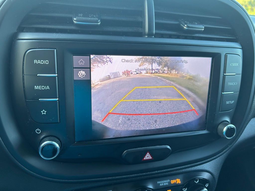 Thumbnail: 2022 Kia Soul - 24