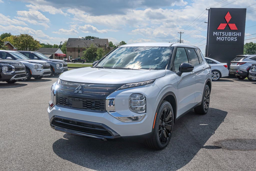 2026 Mitsubishi Outlander LE 2.5 S-AWC