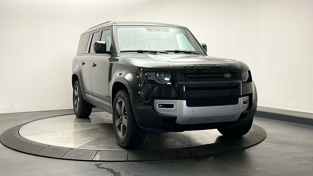 2025 Land Rover Defender 130 7