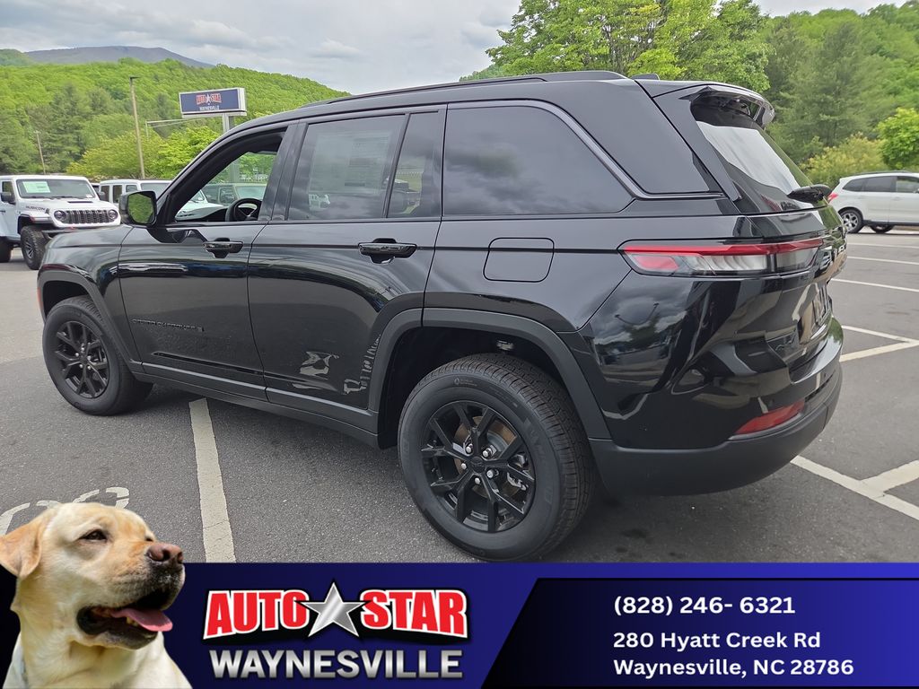 new 2026 Jeep Grand Cherokee car, priced at $44,949