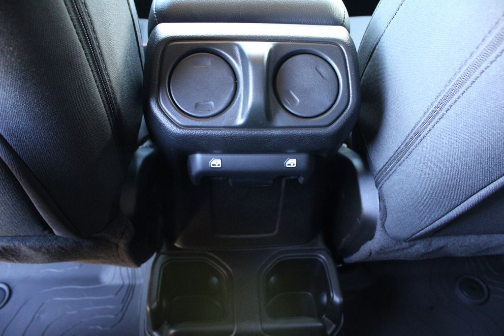 Used Car 2023 Jeep Gladiator  Willys For Sale Under $60,000 In Austin, Texas