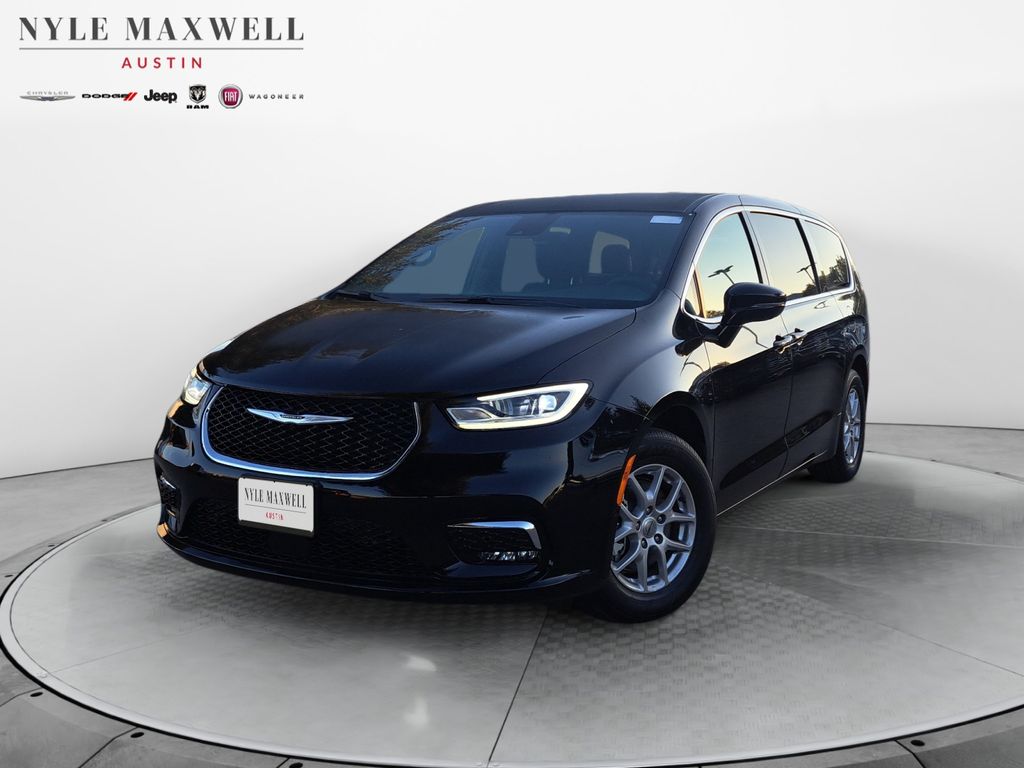 New Car 2025 Chrysler Pacifica  For Sale Under $40,000 In Austin, Texas