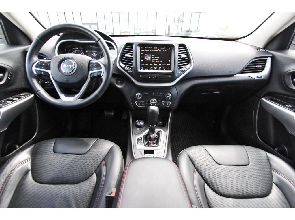 2018 Jeep Cherokee Trailhawk Silver at AutoSavvy Houston Northwest