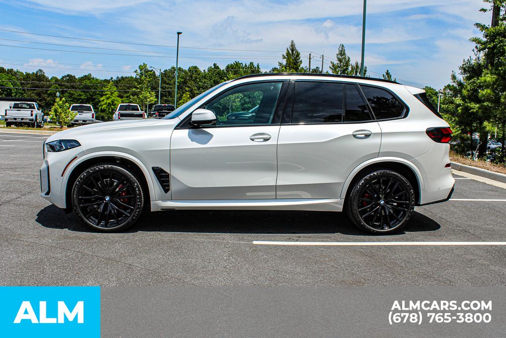 Used 2024 White BMW xDrive40i image 7