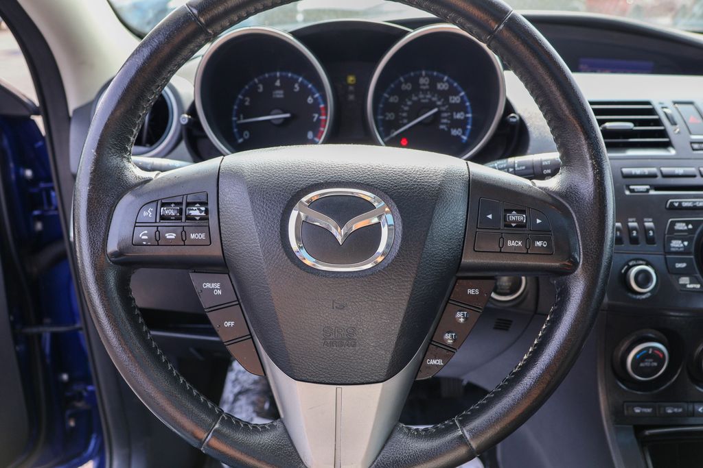 2013 Mazda Mazda3 i Touring 18