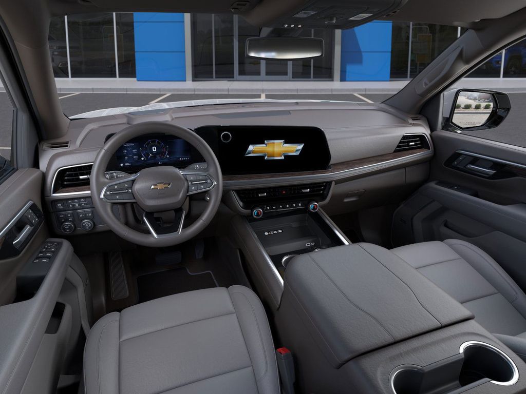 2025 Chevrolet Suburban LT 15