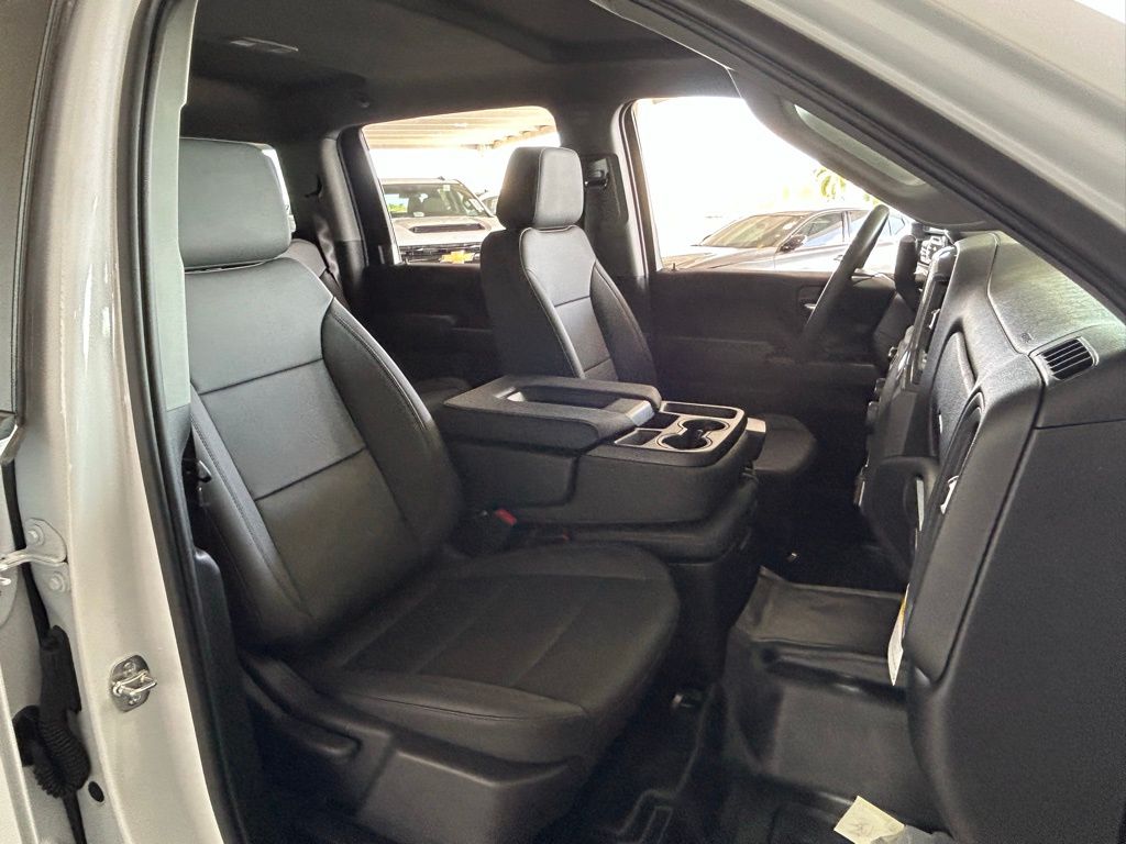 New 2026 Summit White Chevrolet Work Truck image 14