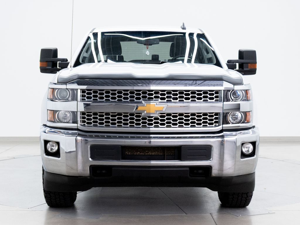 2019 White Chevrolet Silverado 2500HD LT 4X4 Truck