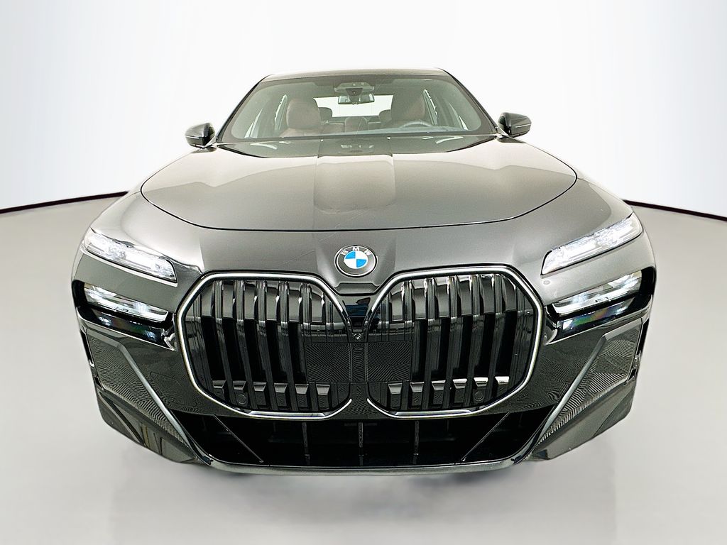 Thumbnail: 2025 BMW 7 Series - 2
