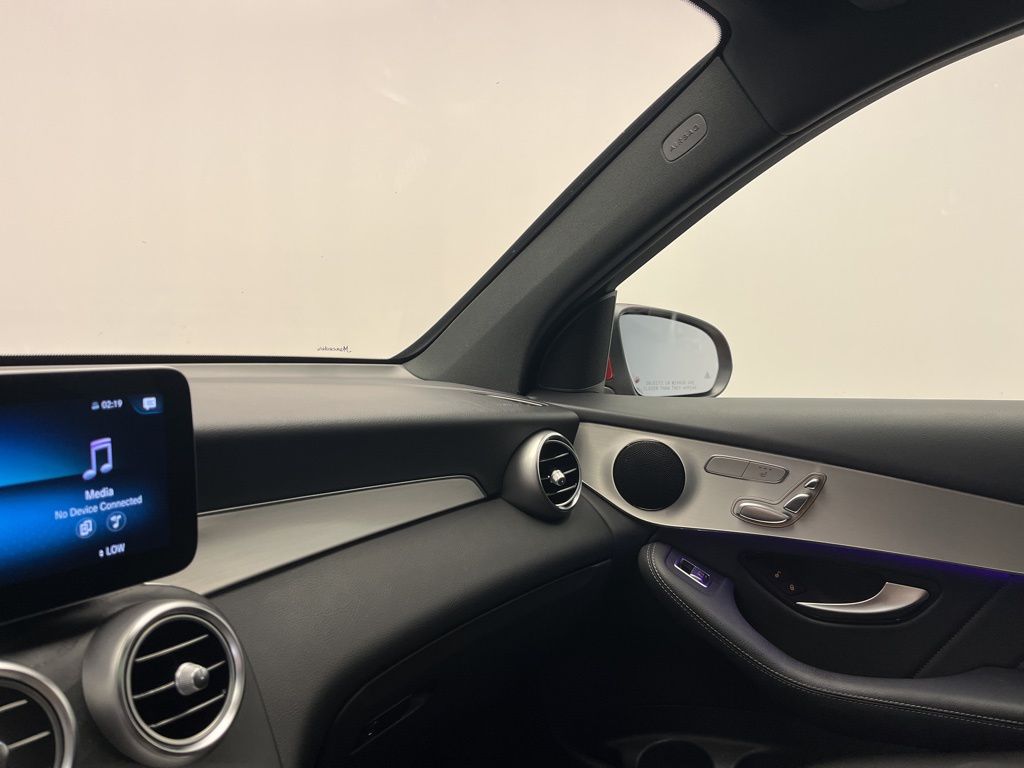 Thumbnail: 2022 Mercedes-Benz GLC - 21