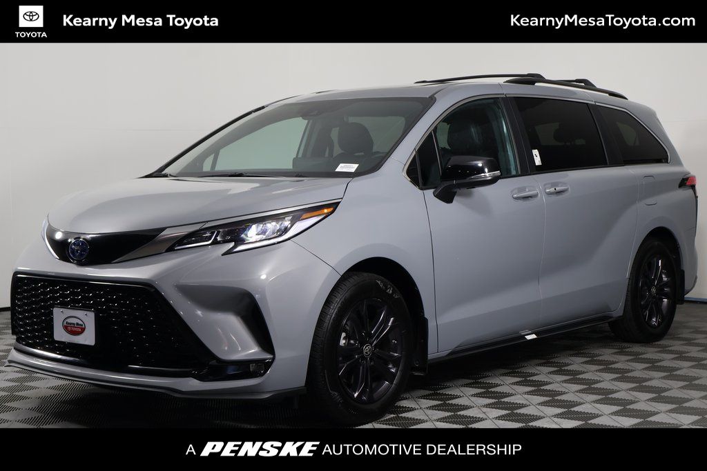 Thumbnail: 2024 Toyota Sienna - 1