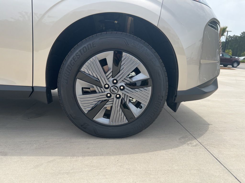 2025 Champagne Silver Metallic Nissan Murano SL AWD SUV