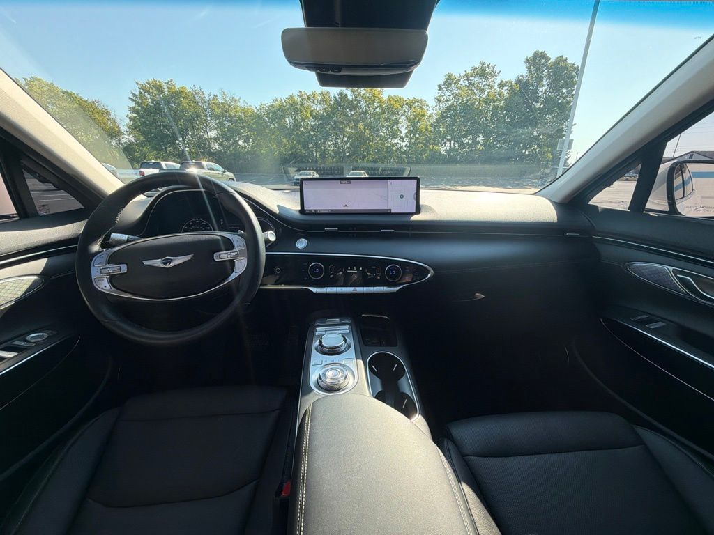 Thumbnail: 2022 Genesis GV70 - 11