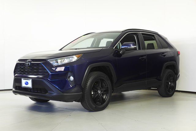 2020 Toyota RAV4 XLE 2