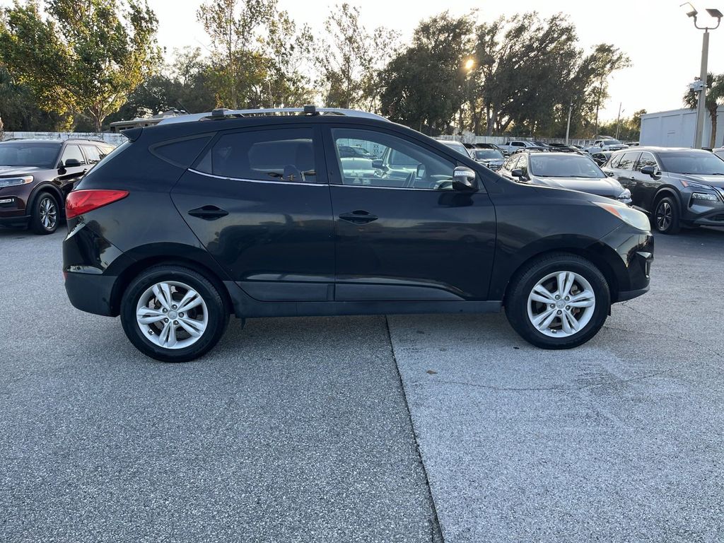 2013 Hyundai Tucson GLS 4