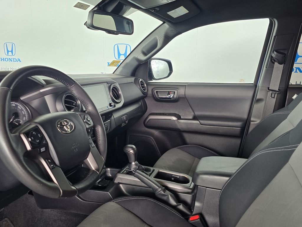 Thumbnail: 2023 Toyota Tacoma - 9