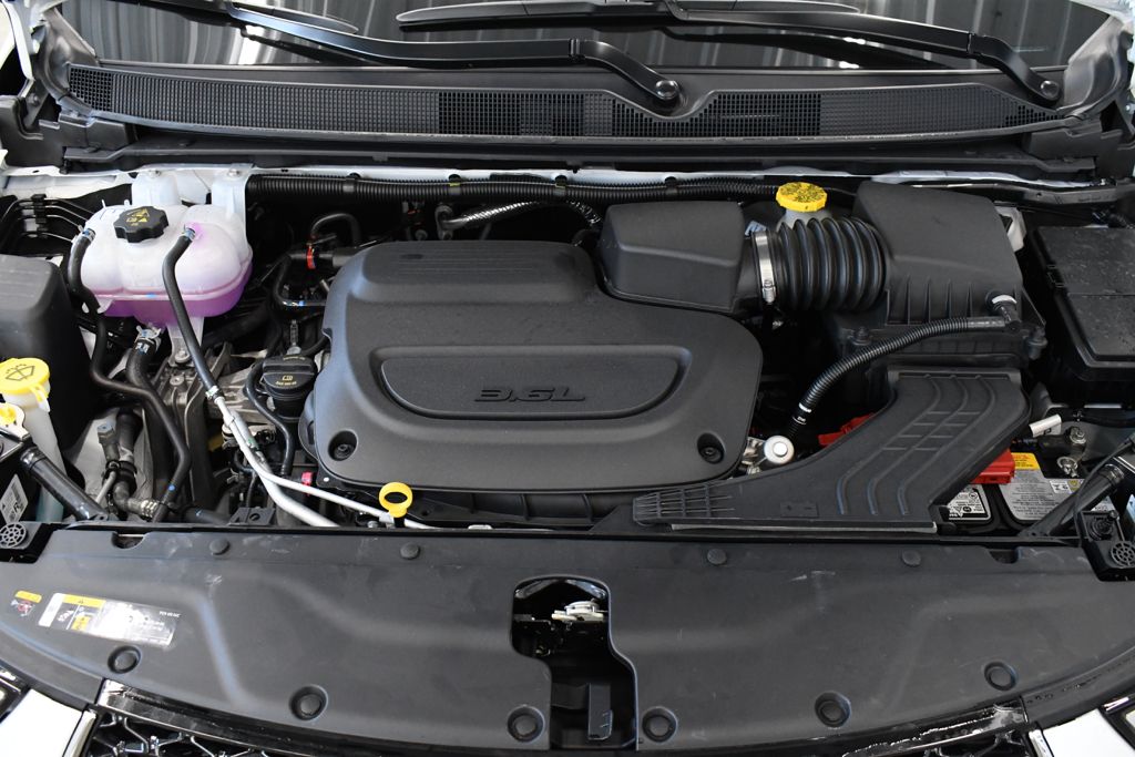 Used 2026 White Chrysler Select image 41