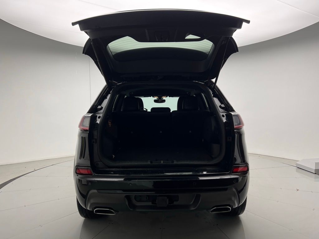 Thumbnail: 2019 Jeep Cherokee - 5