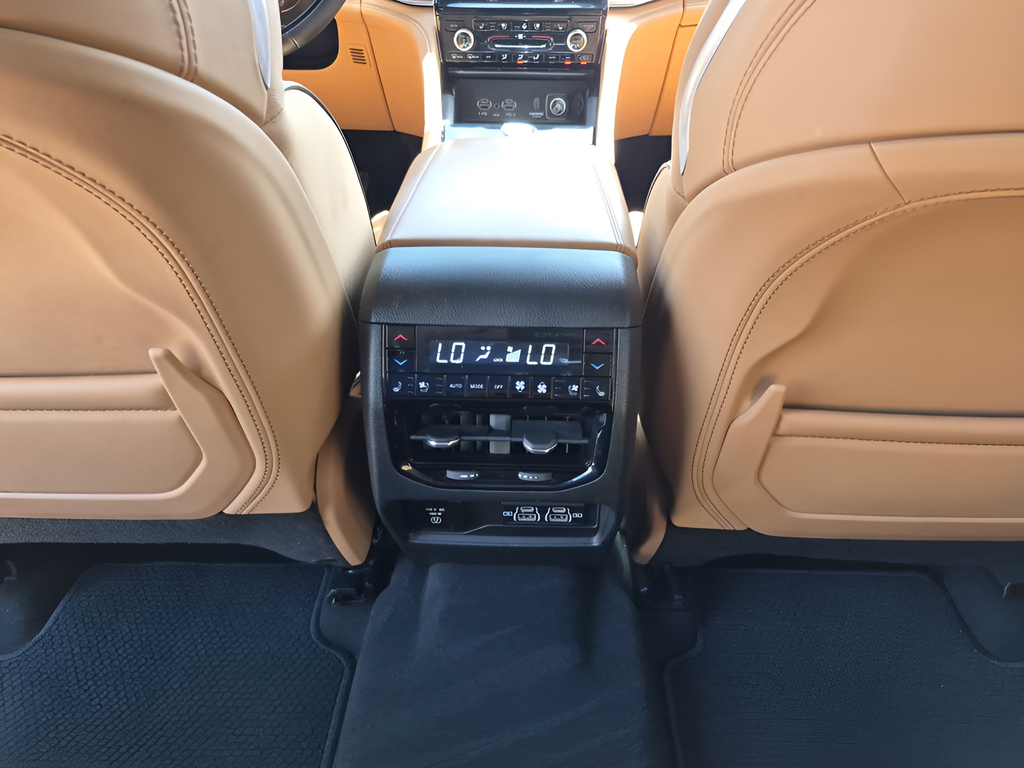 Used 2025 White Jeep Summit image 34