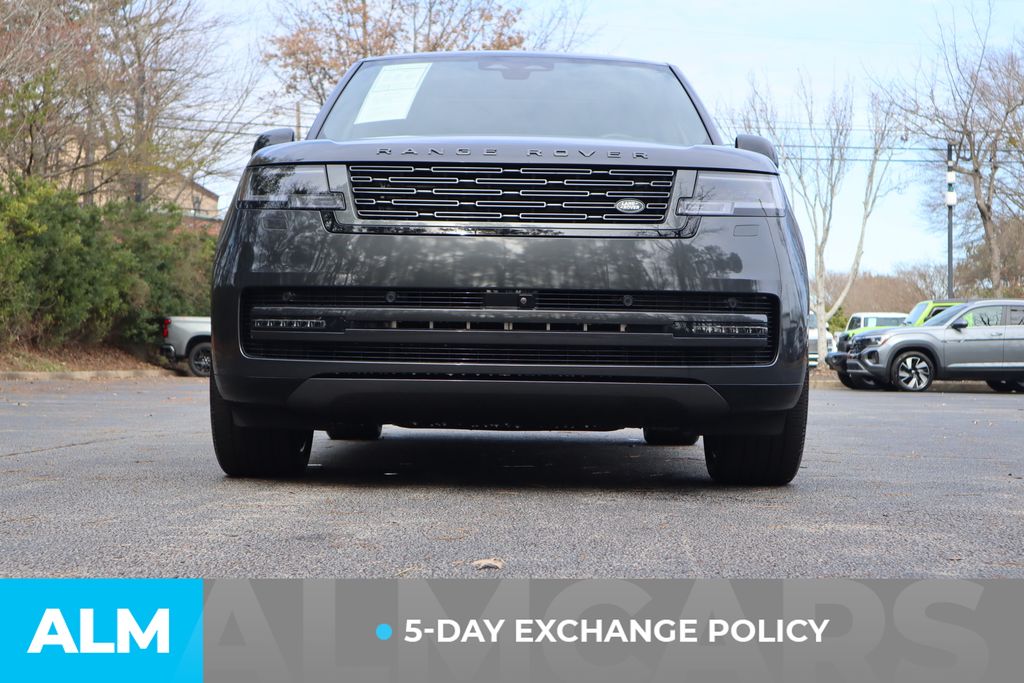 Used 2025 Gray Land Rover SE image 3