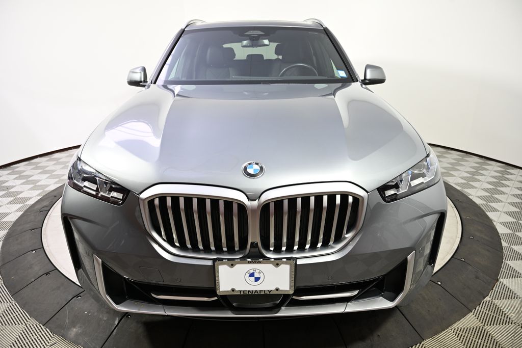 Thumbnail: 2024 BMW X5 - 8