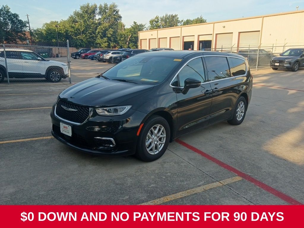 Diamond Black Crystal Pearlcoat 2025 Chrysler Pacifica Minivan Front-Wheel Drive 9-Speed Automatic