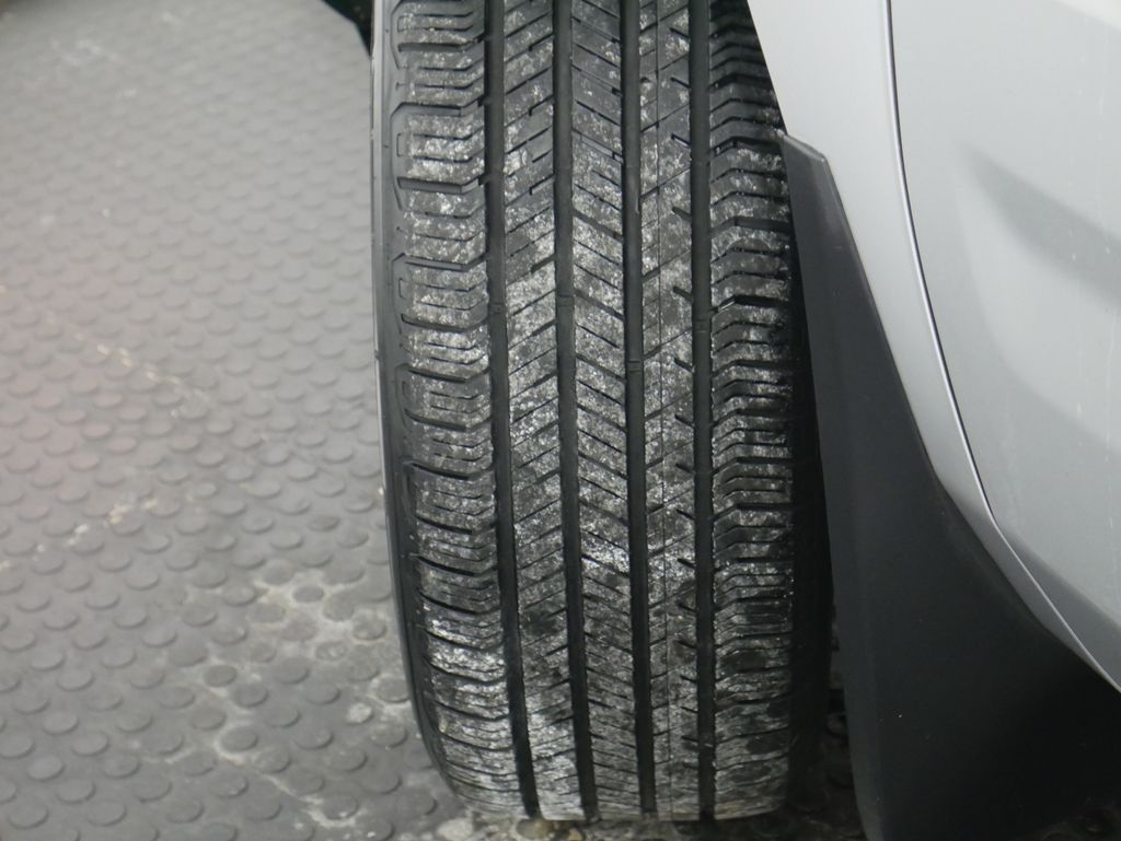 Thumbnail: 2013 Honda Ridgeline - 15