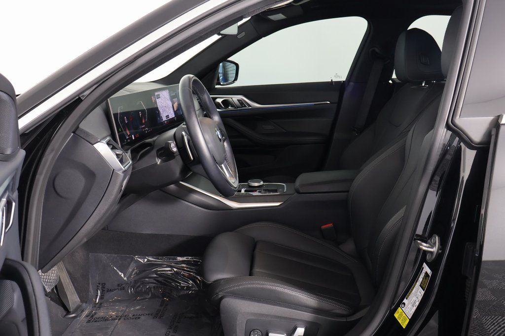 Thumbnail: 2024 BMW 4 Series - 10