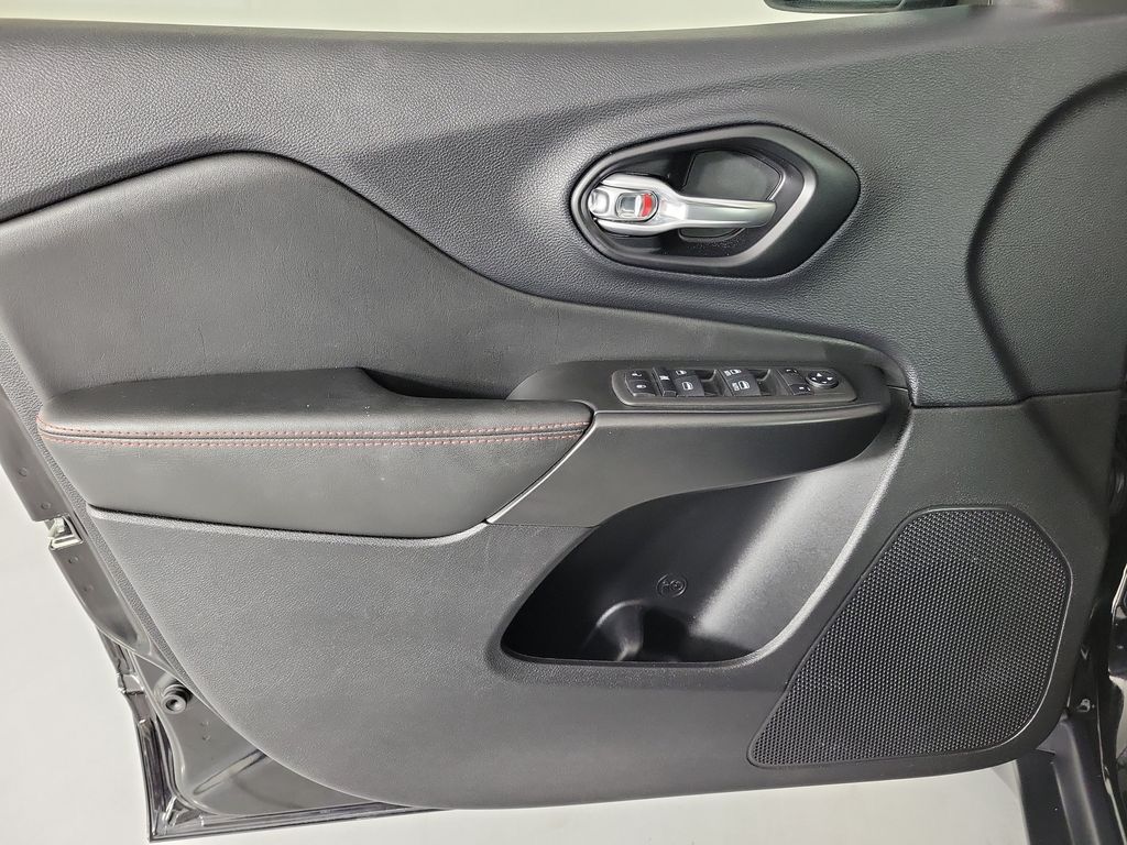 2022 Jeep Cherokee Trailhawk Black at Classic Elite Chevrolet Sugar Land