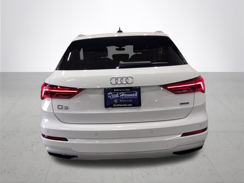 2023 Audi Q3 Premium
