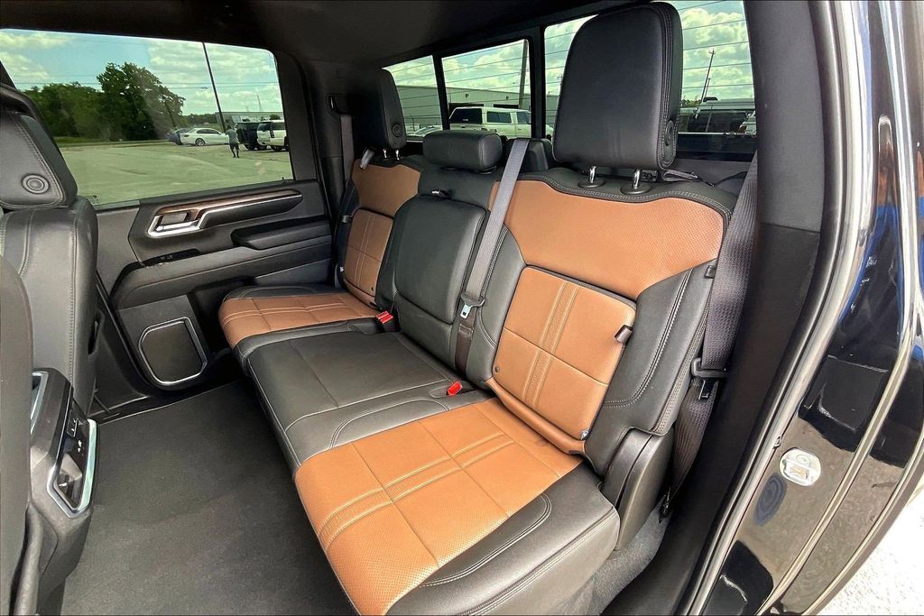 Used 2024 Chevrolet Silverado 3500HD High Country 4D Crew Cab