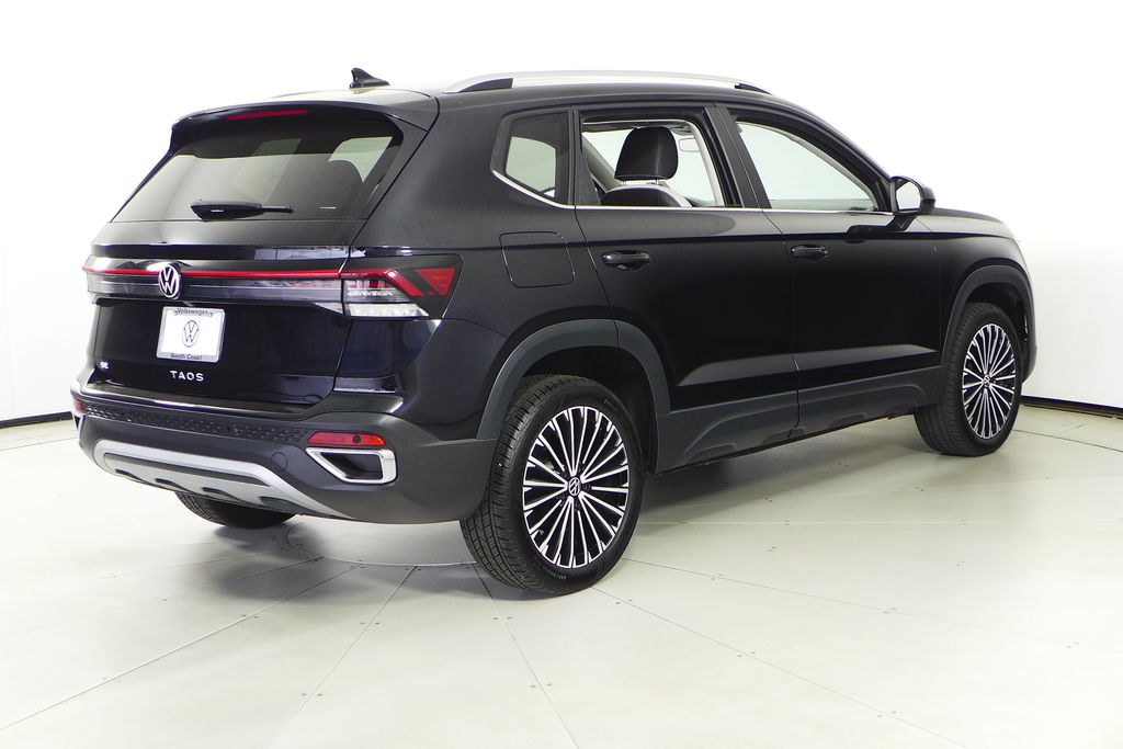 Thumbnail: 2025 Volkswagen Taos - 7
