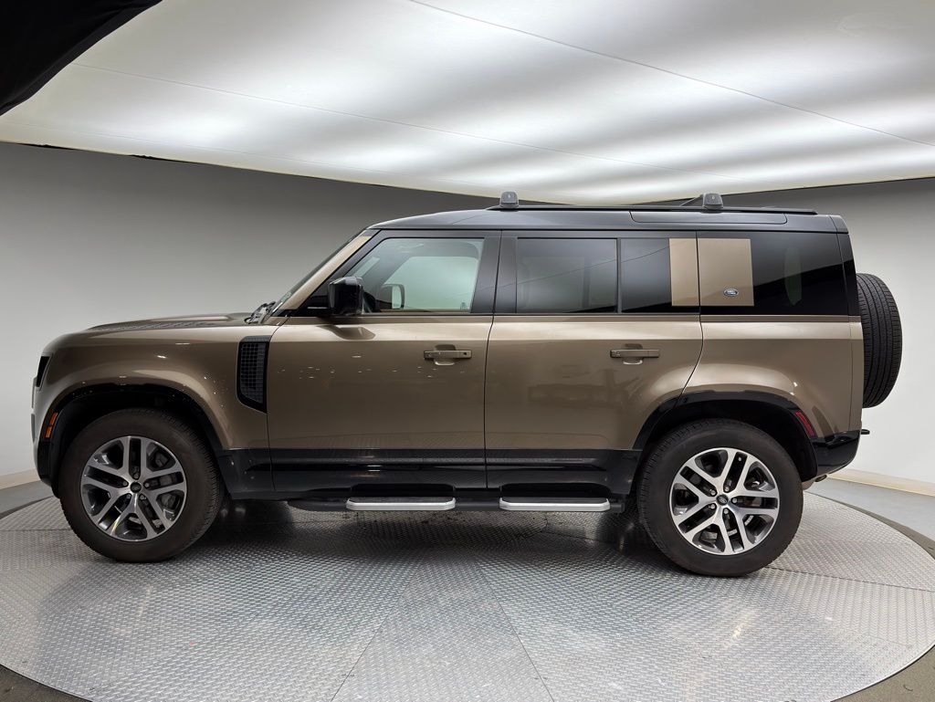 Thumbnail: 2024 Land Rover Defender - 2