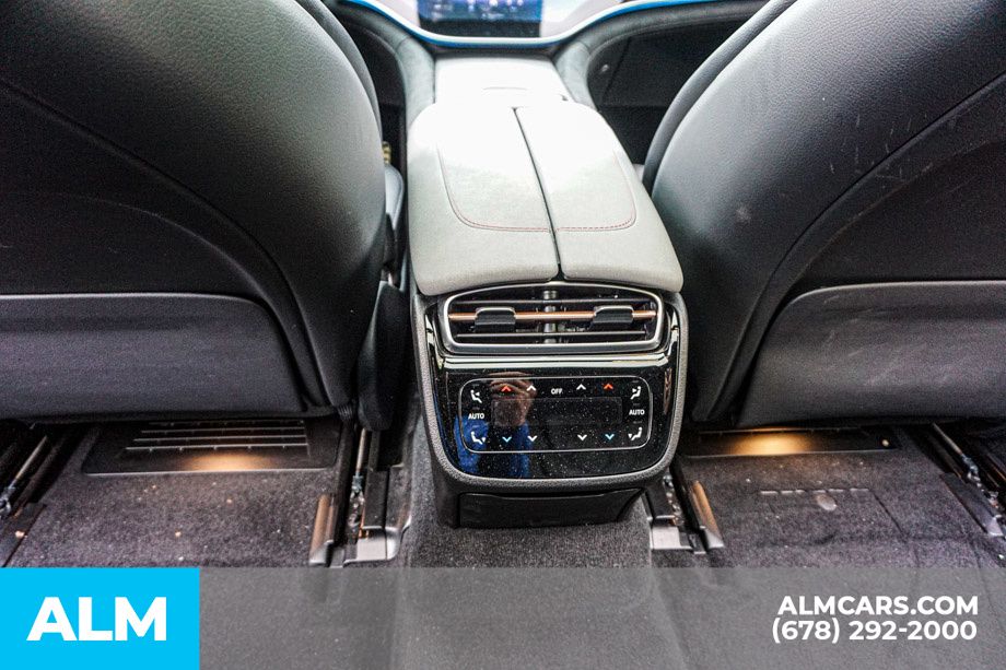 Used 2024 Black Mercedes-Benz 450 image 31