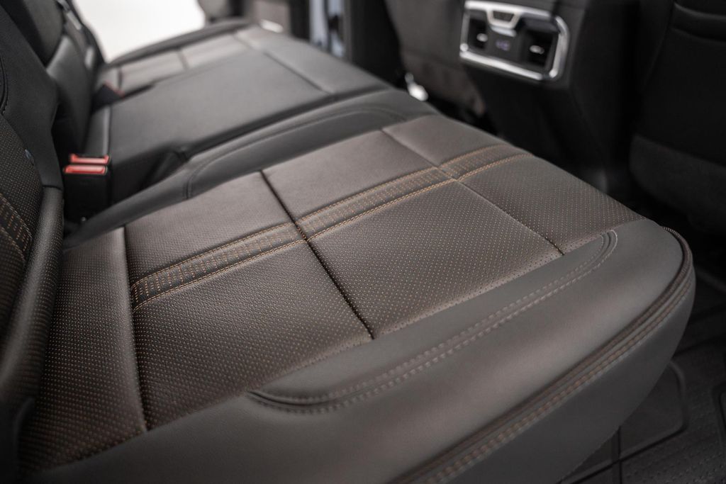 ChevroletSilverado 2500HD38