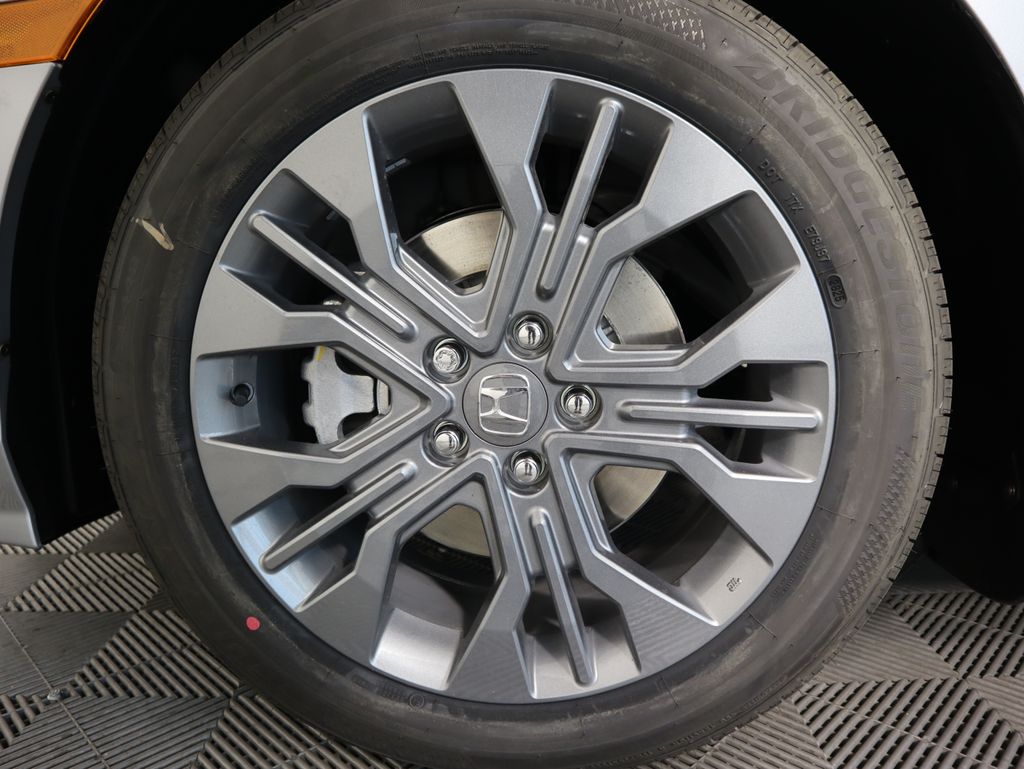 Thumbnail: 2026 Honda Odyssey - 30