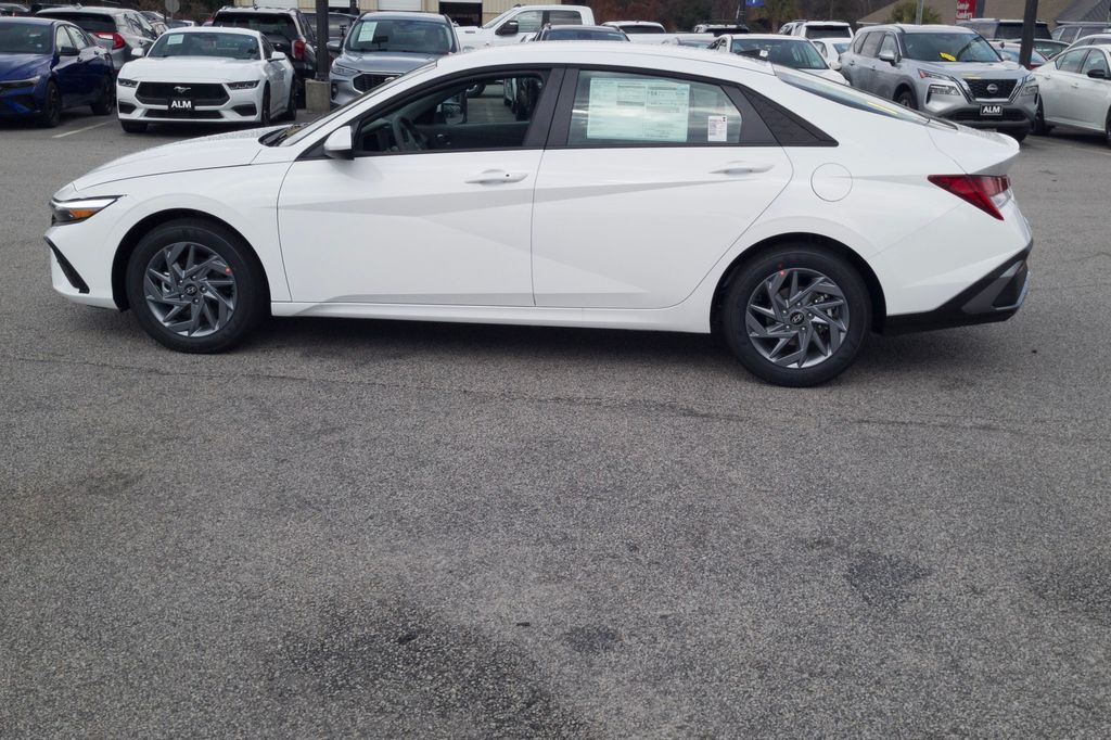 New 2026 White Hyundai Blue image 9
