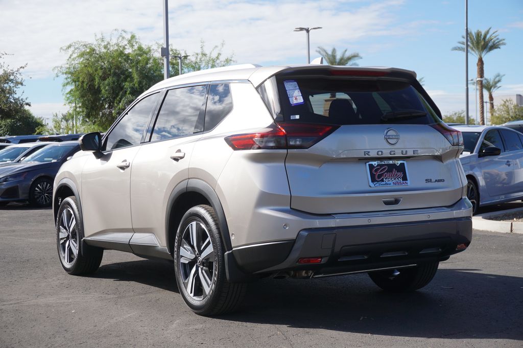 2025 Nissan Rogue SL 3