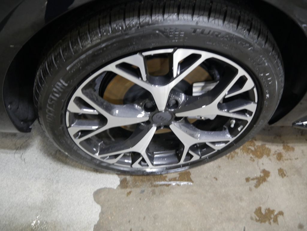 Thumbnail: 2026 Audi A6 - 14