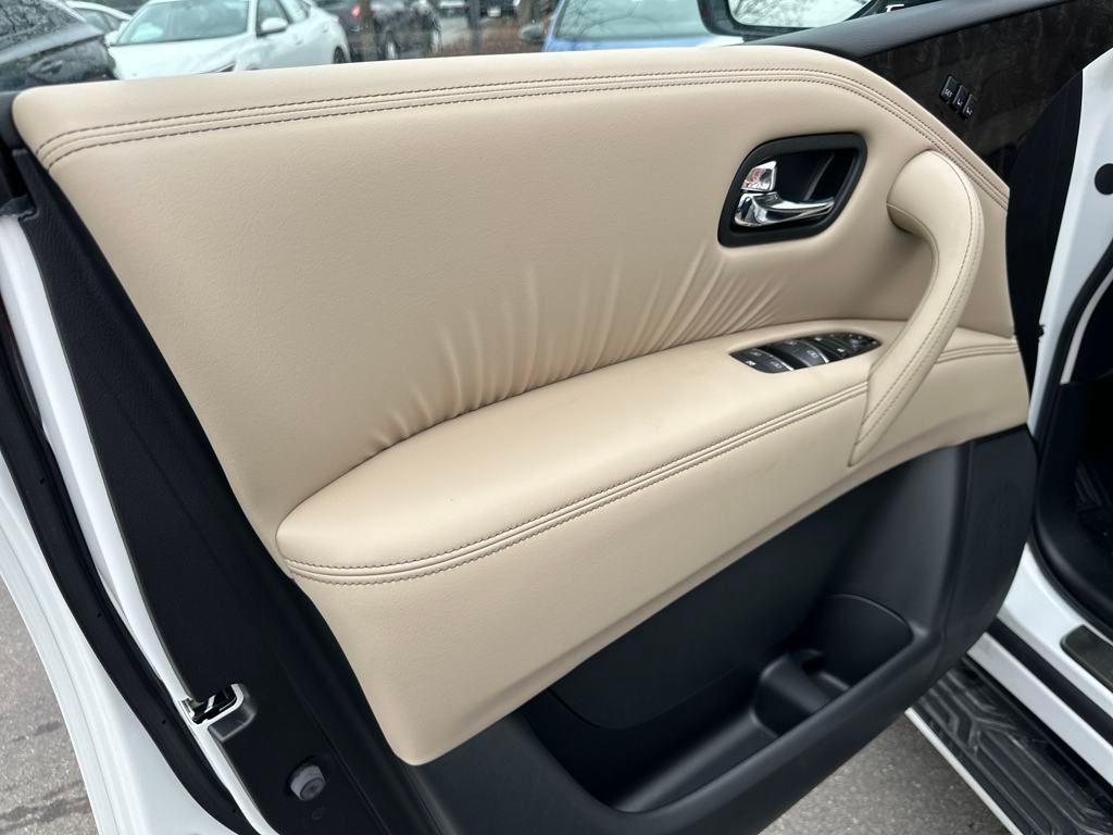 2024 Nissan Armada Platinum photo
